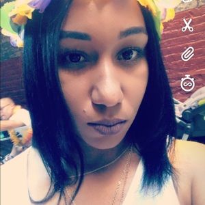 Meet your Posher, Esperanza